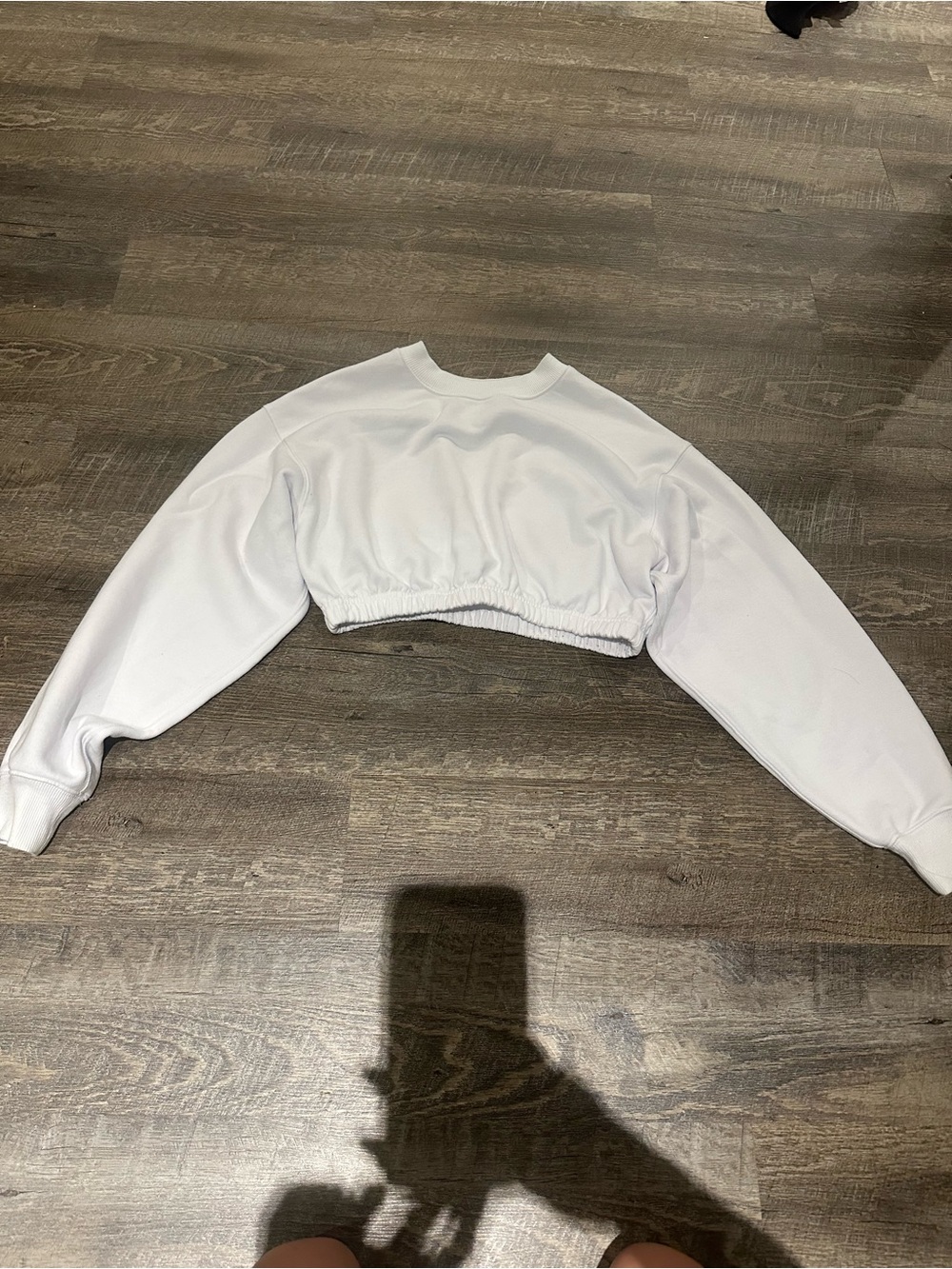 ALO cropped crewneck sweatshirt - Picture 2 of 3